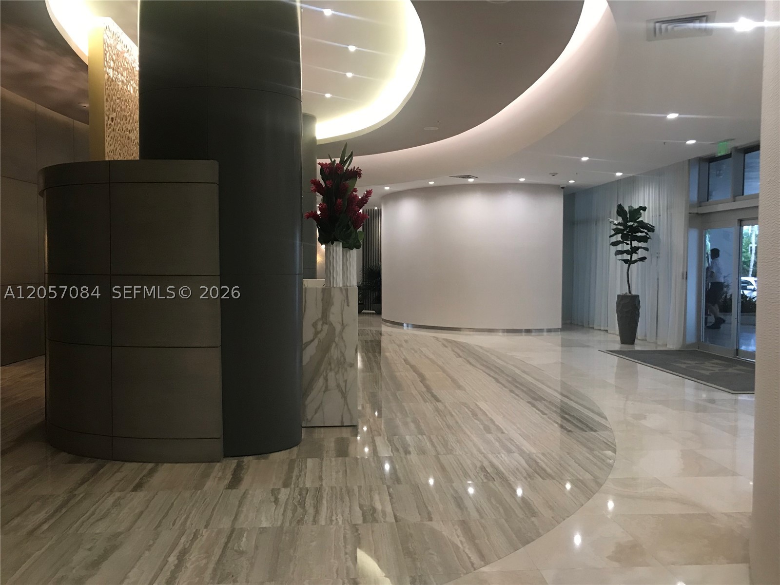 10275 Collins Ave #215, Bal Harbour FL 33154
