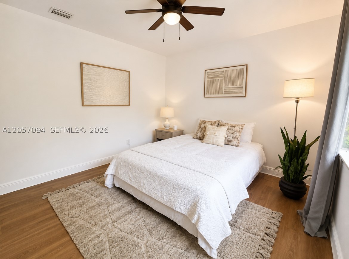 585 NE 121st St, North Miami FL 33161