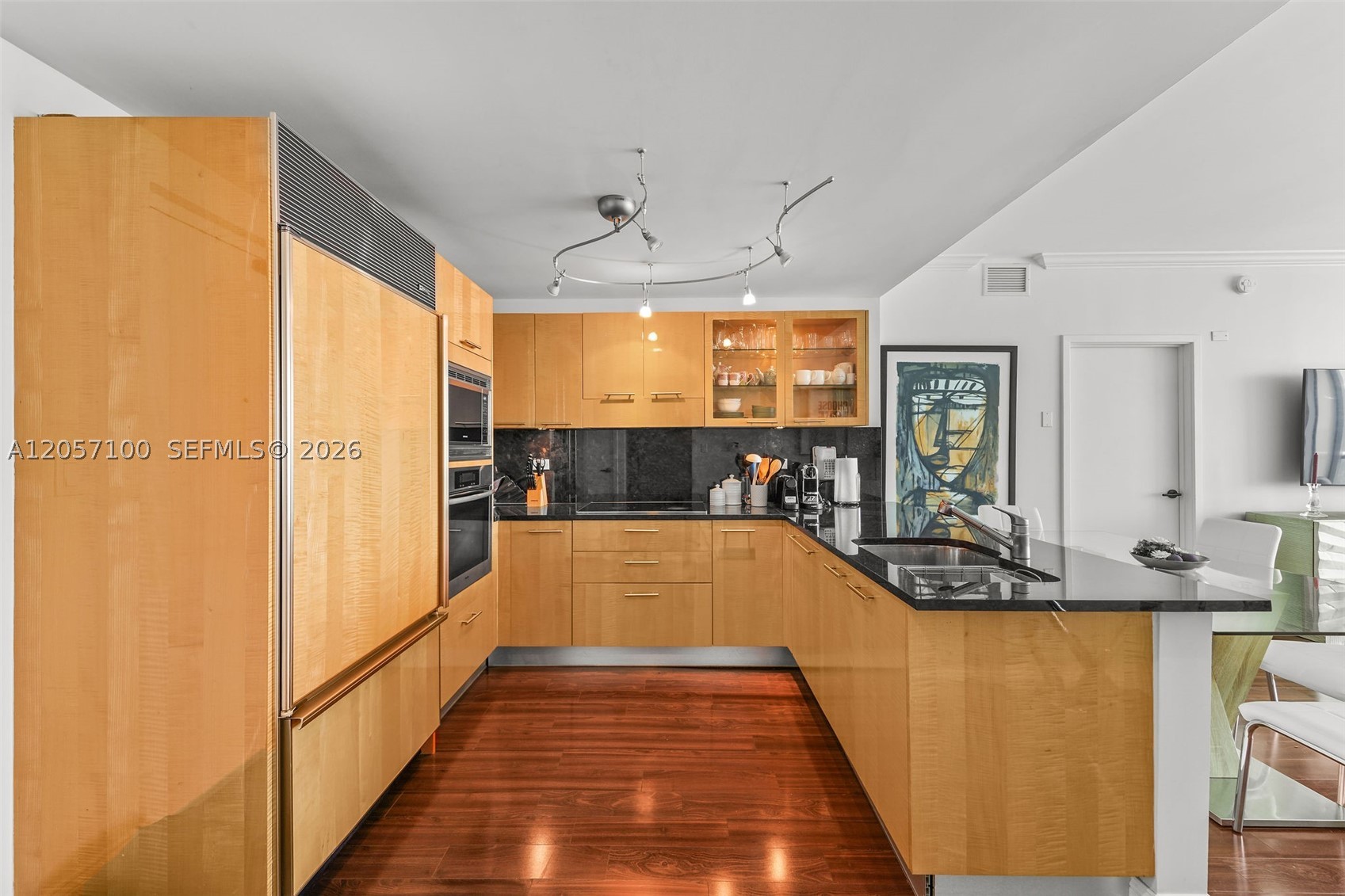 6799 Collins Ave #1103, Miami Beach FL 33141