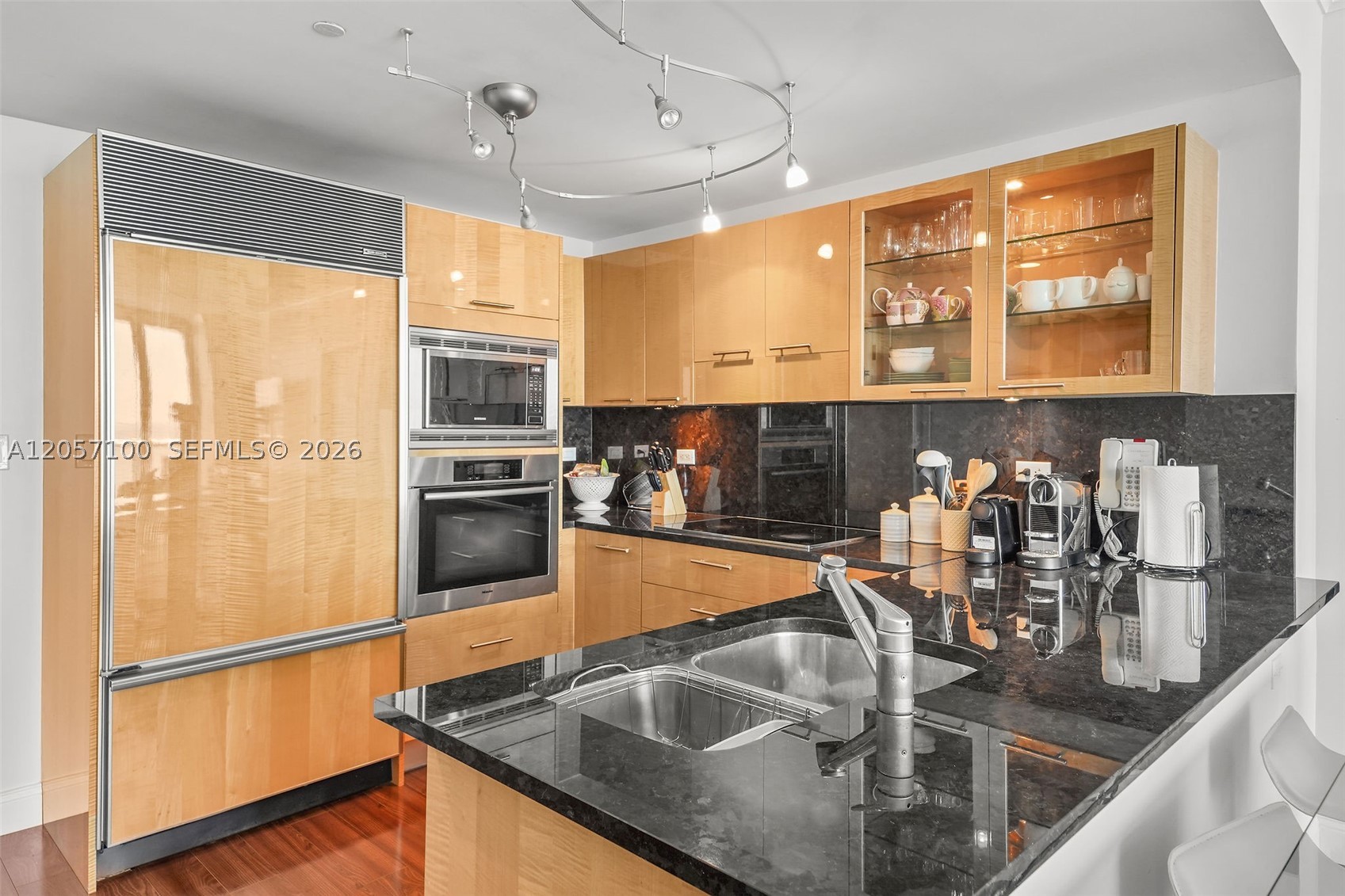 6799 Collins Ave #1103, Miami Beach FL 33141