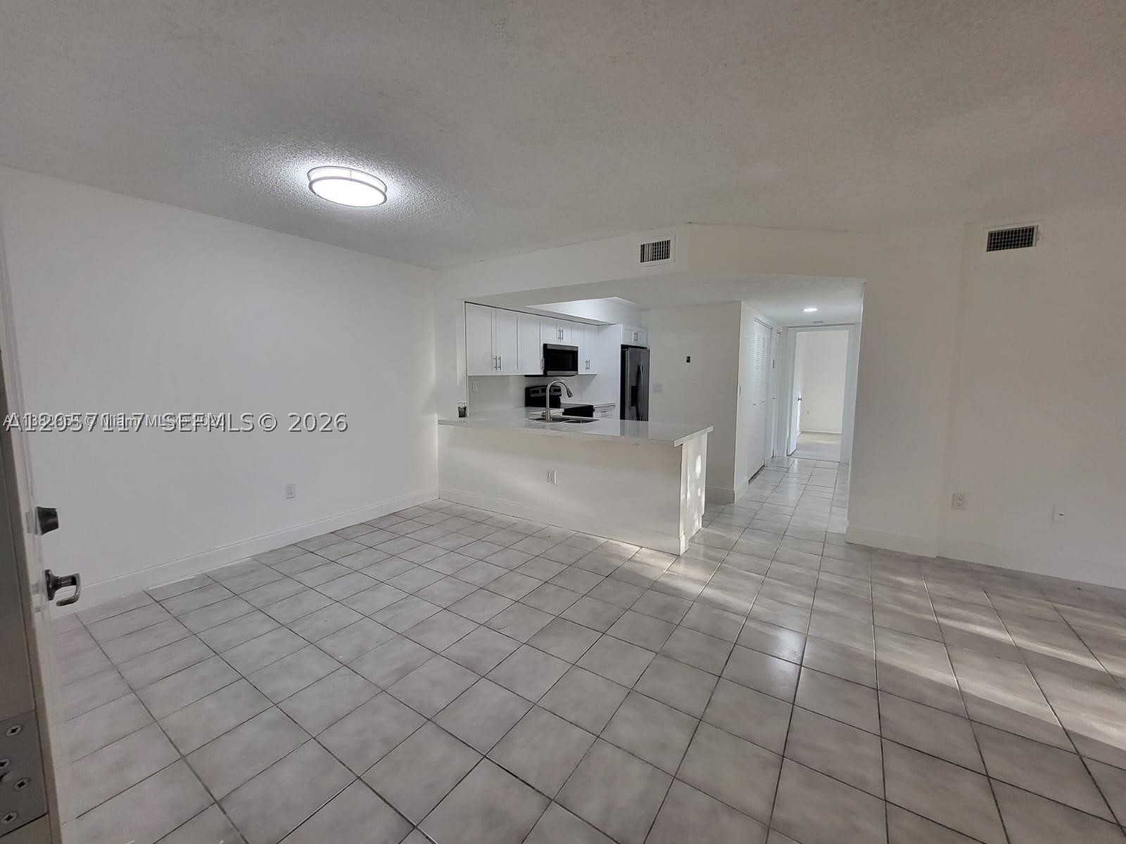 8670 SW 212th St #306, Cutler Bay FL 33189