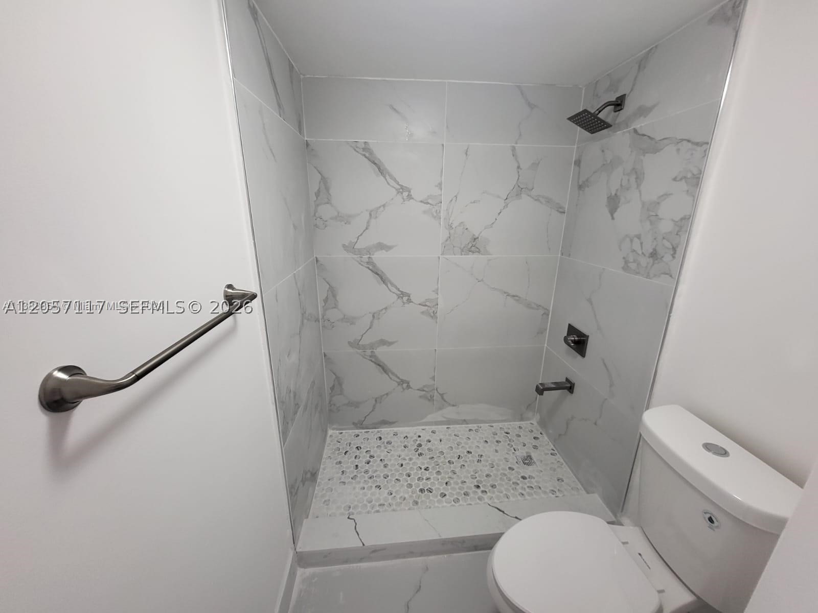 8670 SW 212th St #306, Cutler Bay FL 33189
