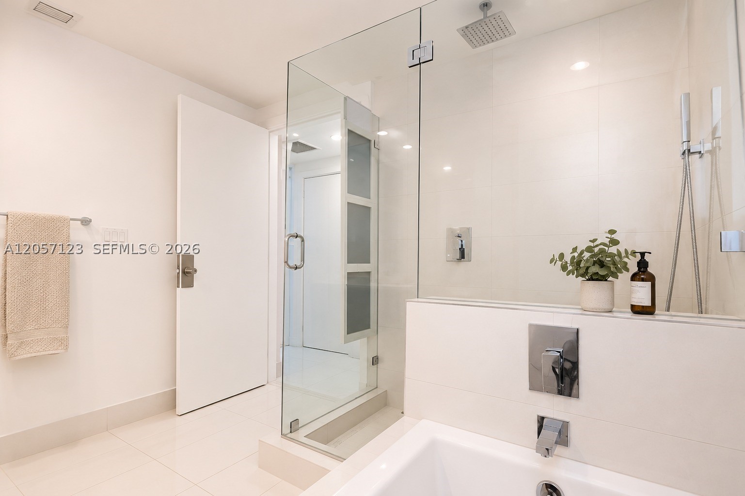 1100 S Miami Ave #2908, Miami FL 33130