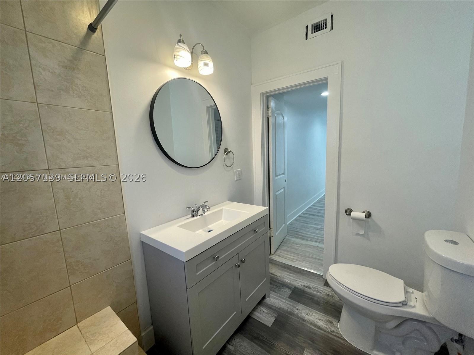 1520 SW 10th St, Miami FL 33135
