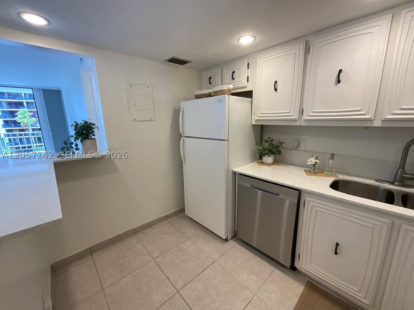 200 SE 15th Rd #7H, Miami FL 33129