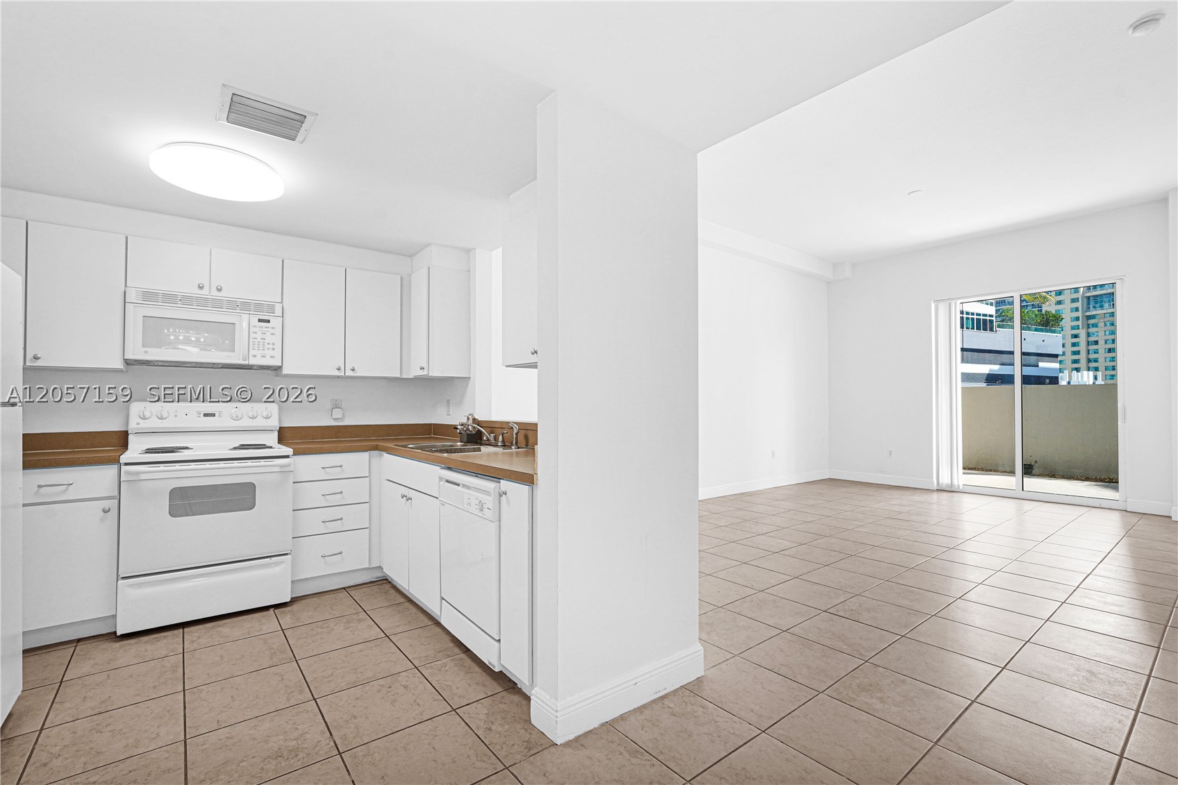 1250 S Miami Ave #812, Miami FL 33130