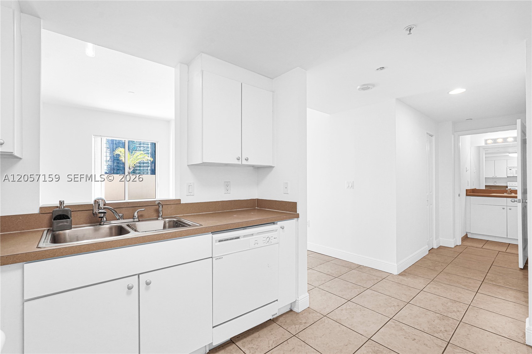 1250 S Miami Ave #812, Miami FL 33130