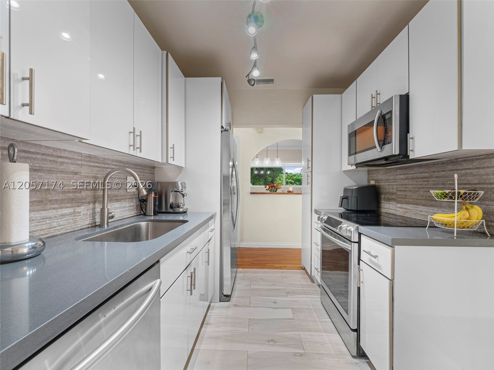 8651 SW 32nd Ter, Miami FL 33155