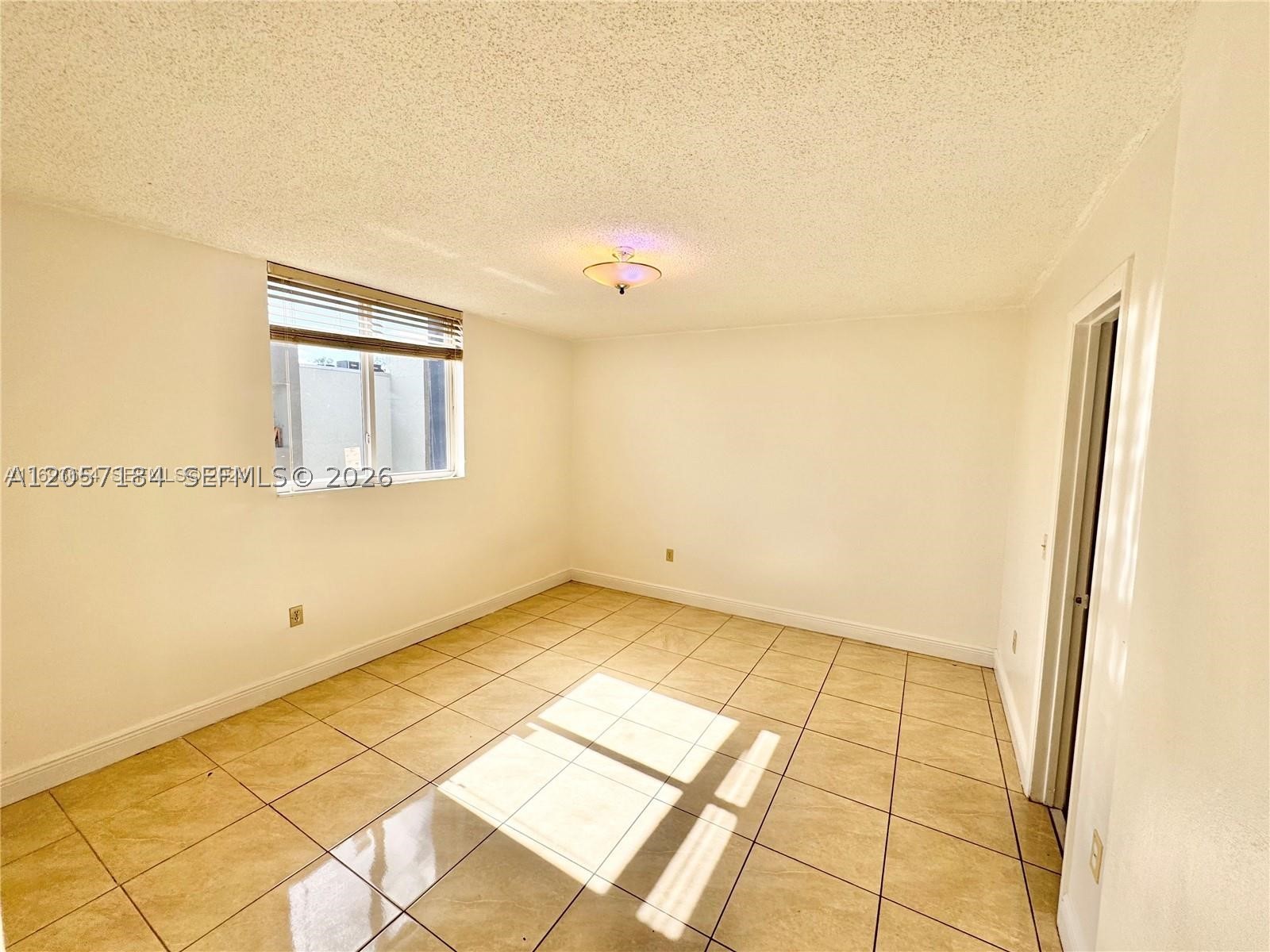 10090 NW 80th Ct #1542, Hialeah Gardens FL 33016
