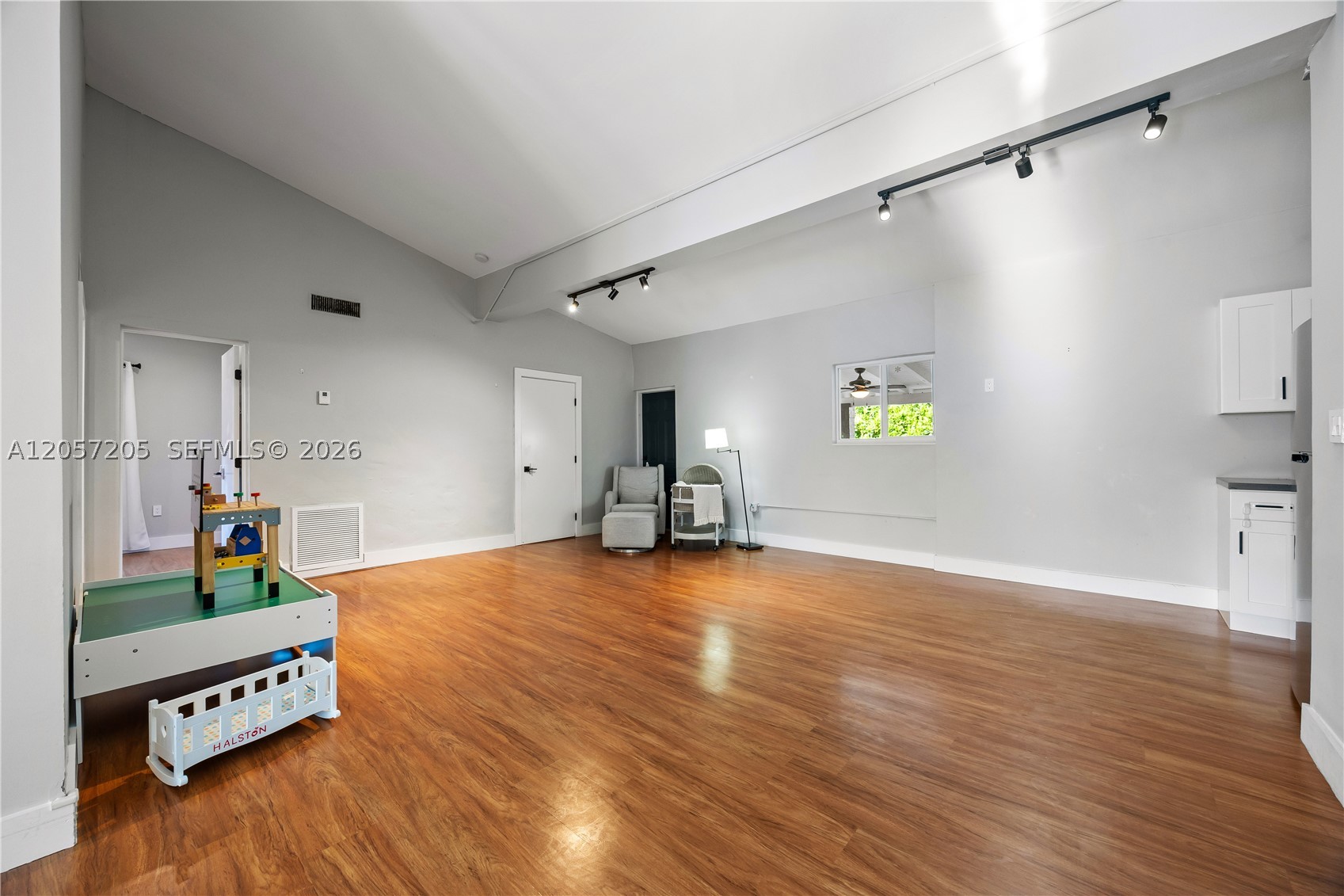 1651 SW 13th Ave, Miami FL 33145