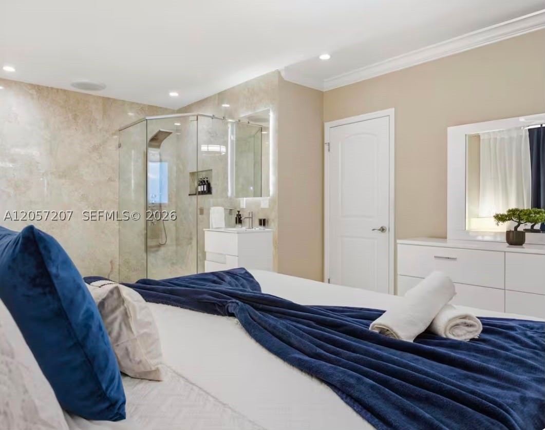 561 NE 172nd St, North Miami Beach FL 33162