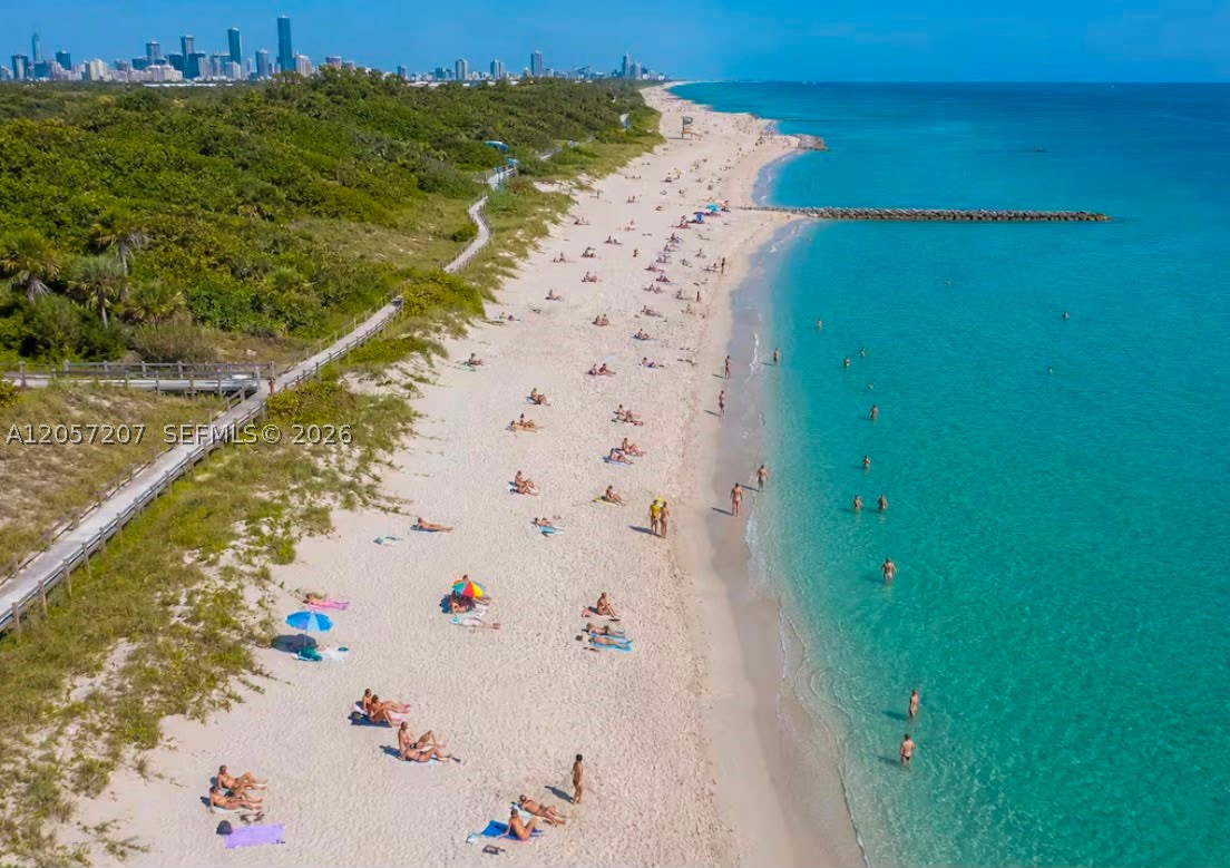 561 NE 172nd St, North Miami Beach FL 33162