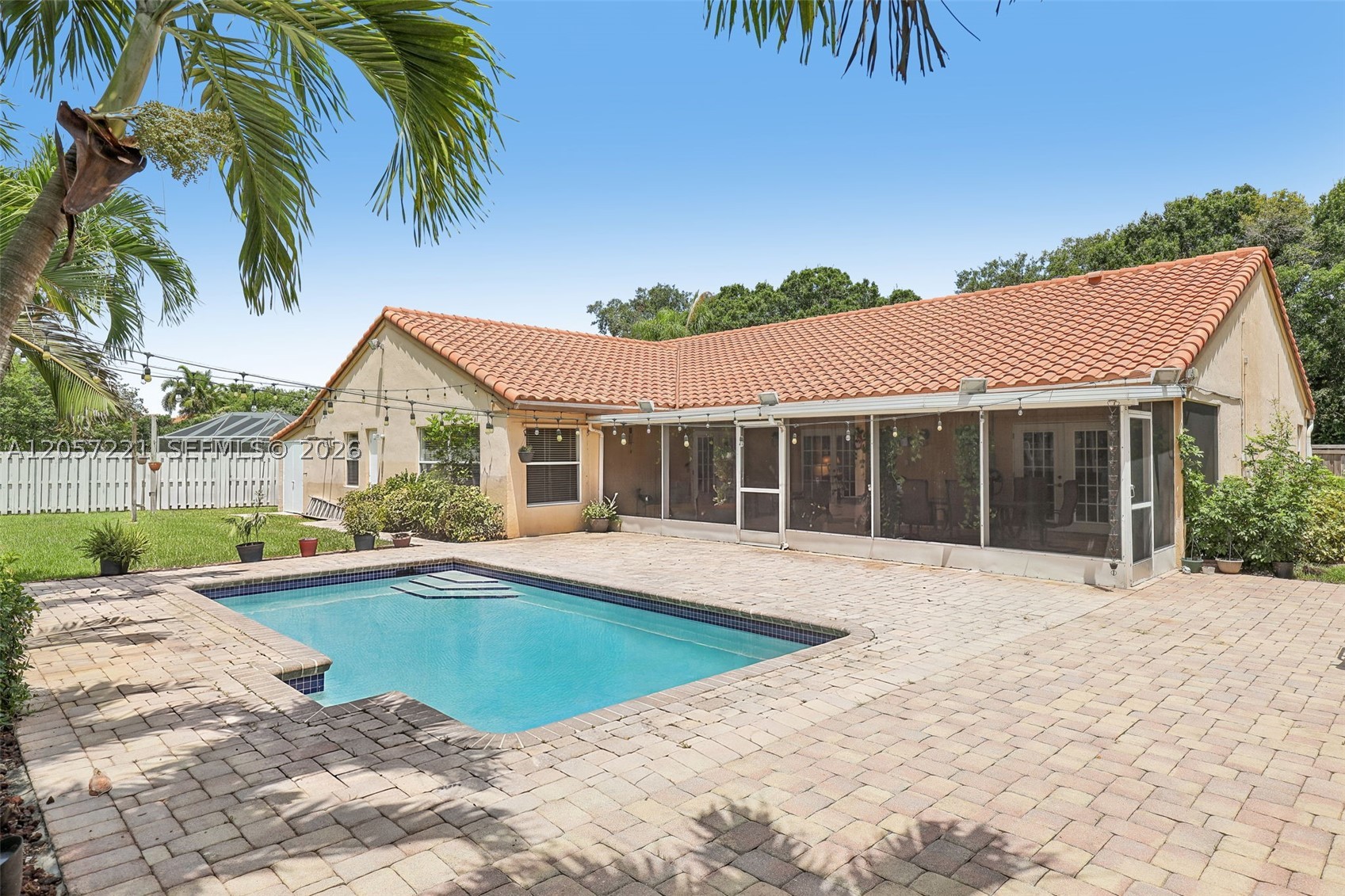 13100 NW 11th Dr, Sunrise FL 33323