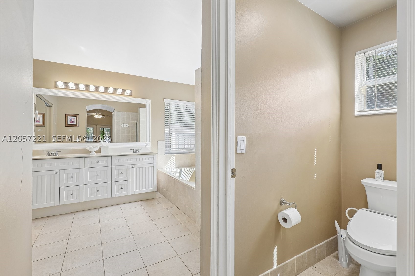 13100 NW 11th Dr, Sunrise FL 33323