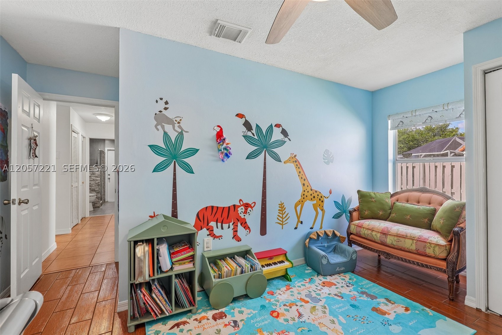 13100 NW 11th Dr, Sunrise FL 33323