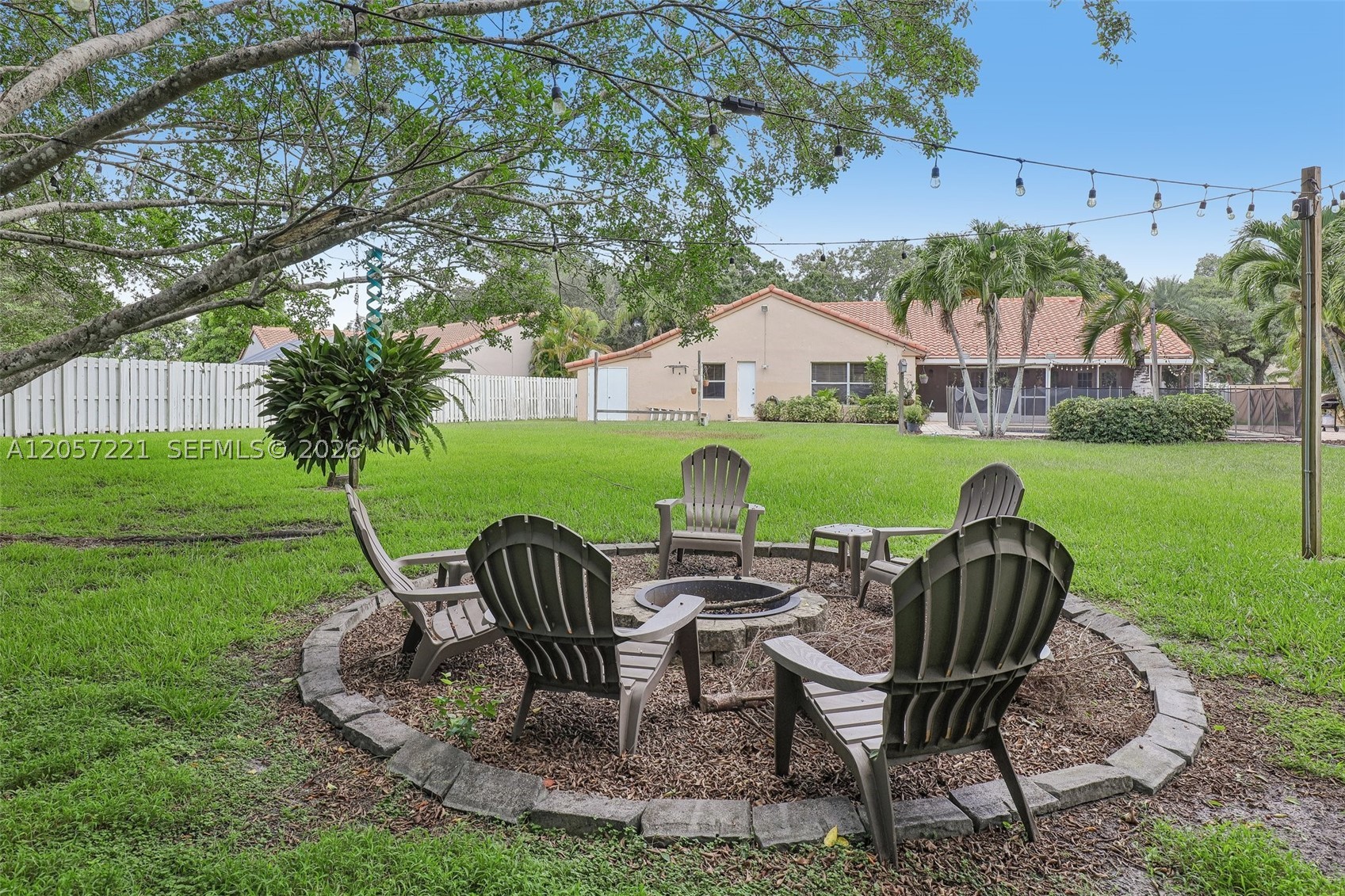 13100 NW 11th Dr, Sunrise FL 33323