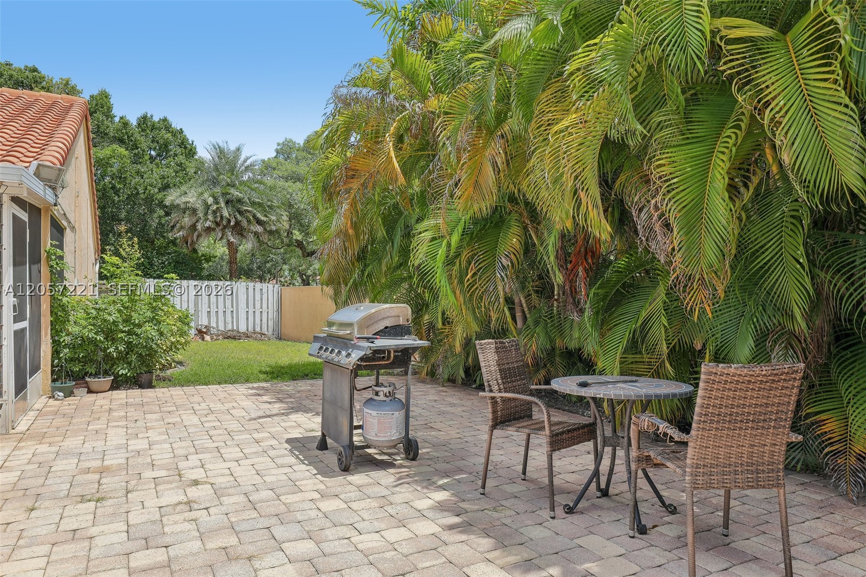13100 NW 11th Dr, Sunrise FL 33323