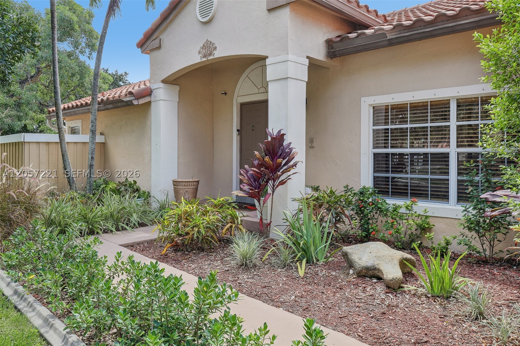 13100 NW 11th Dr, Sunrise FL 33323