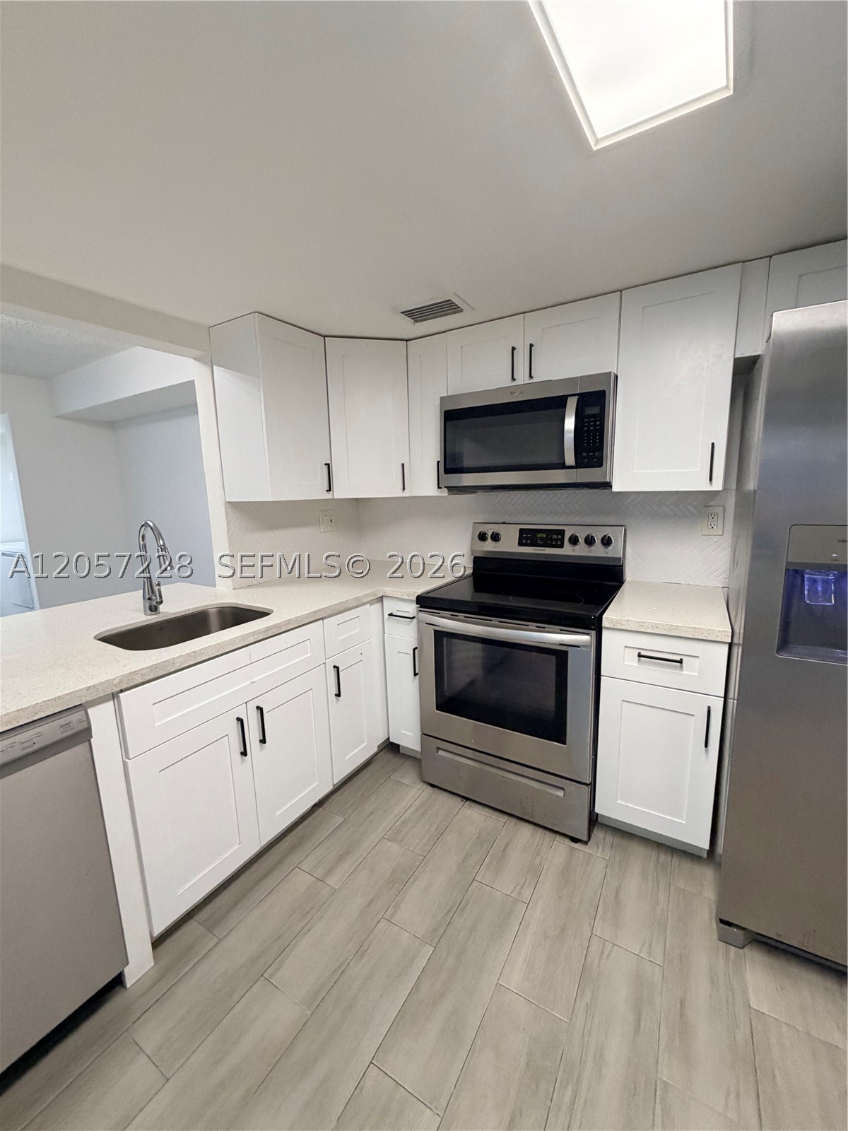 8187 NW 99 St #2265, Hialeah Gardens FL 33016