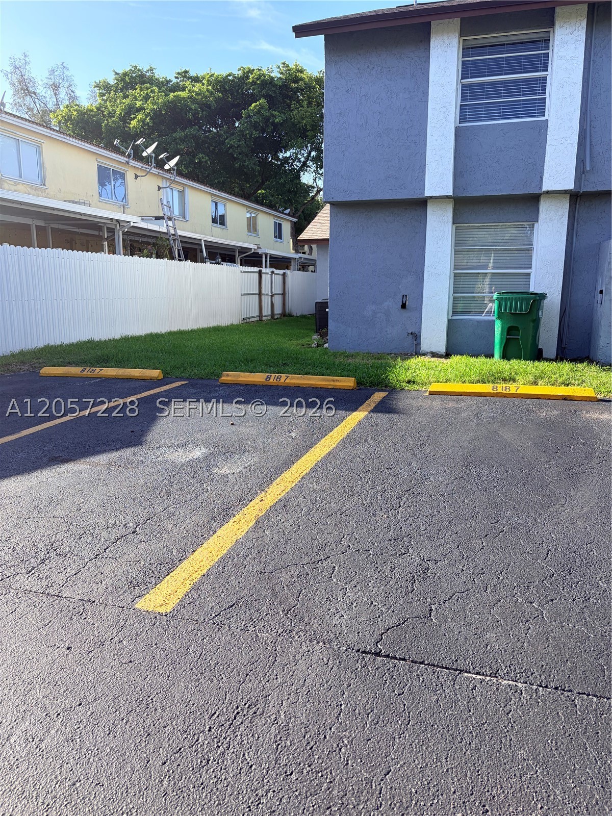 8187 NW 99 St #2265, Hialeah Gardens FL 33016