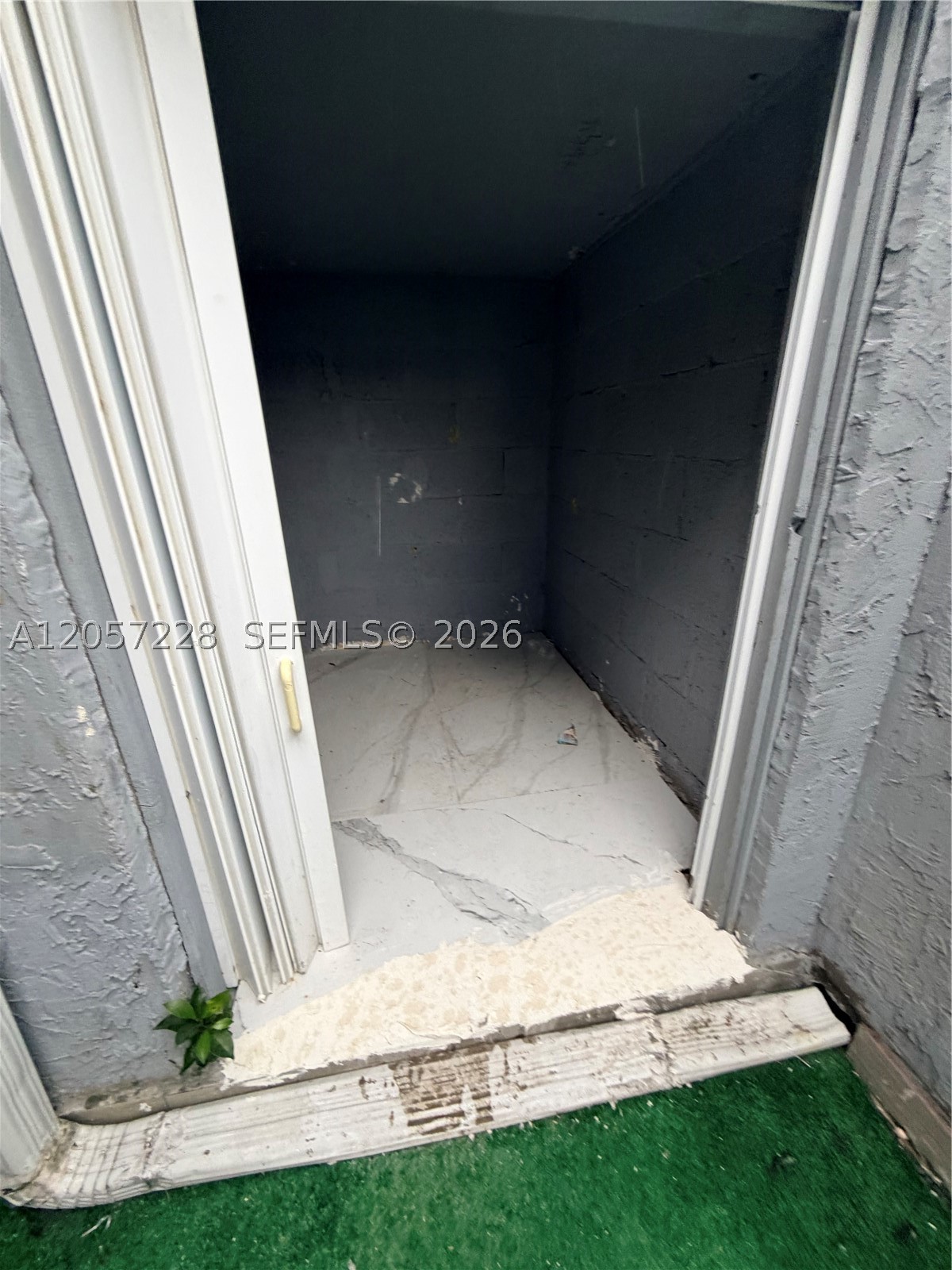 8187 NW 99 St #2265, Hialeah Gardens FL 33016