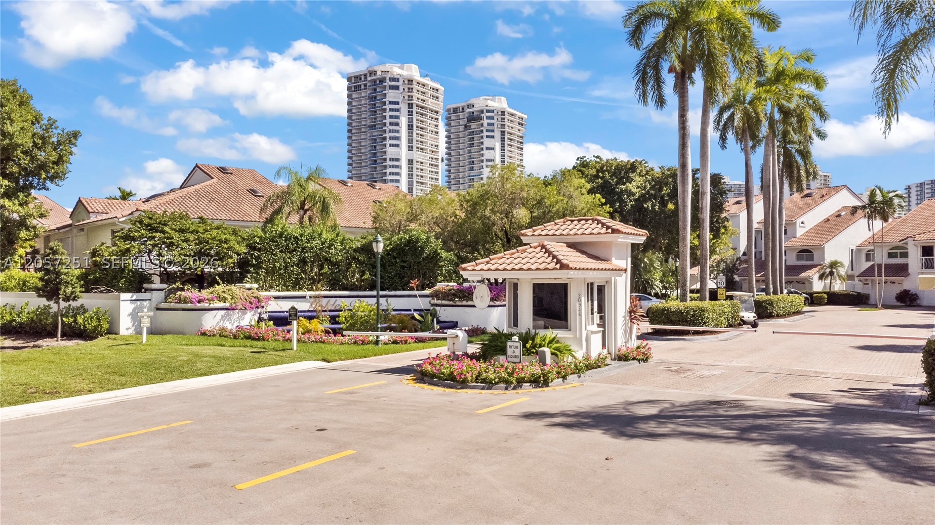 3750 NE 209th Ter, Aventura FL 33180