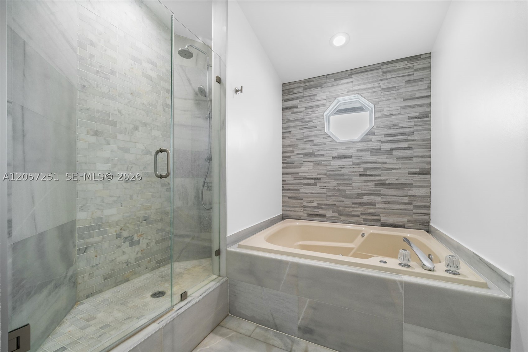 3750 NE 209th Ter, Aventura FL 33180
