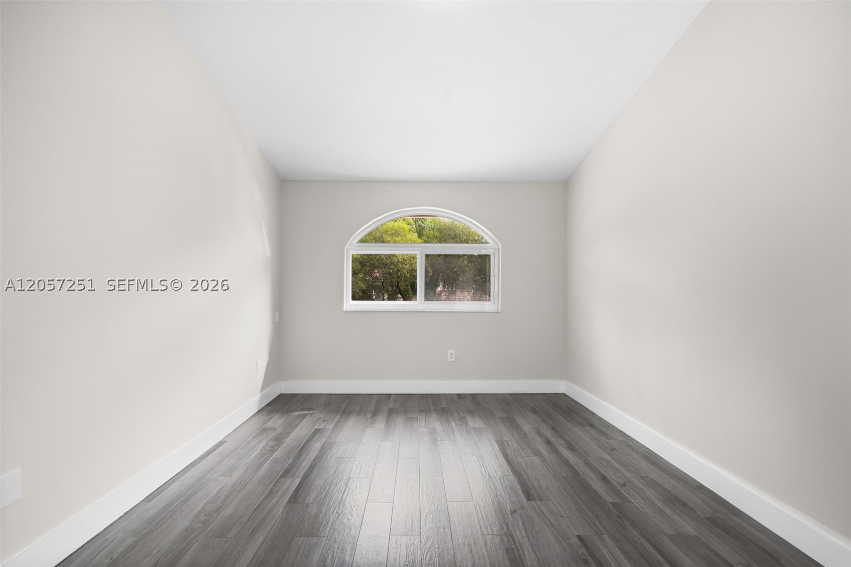 3750 NE 209th Ter, Aventura FL 33180