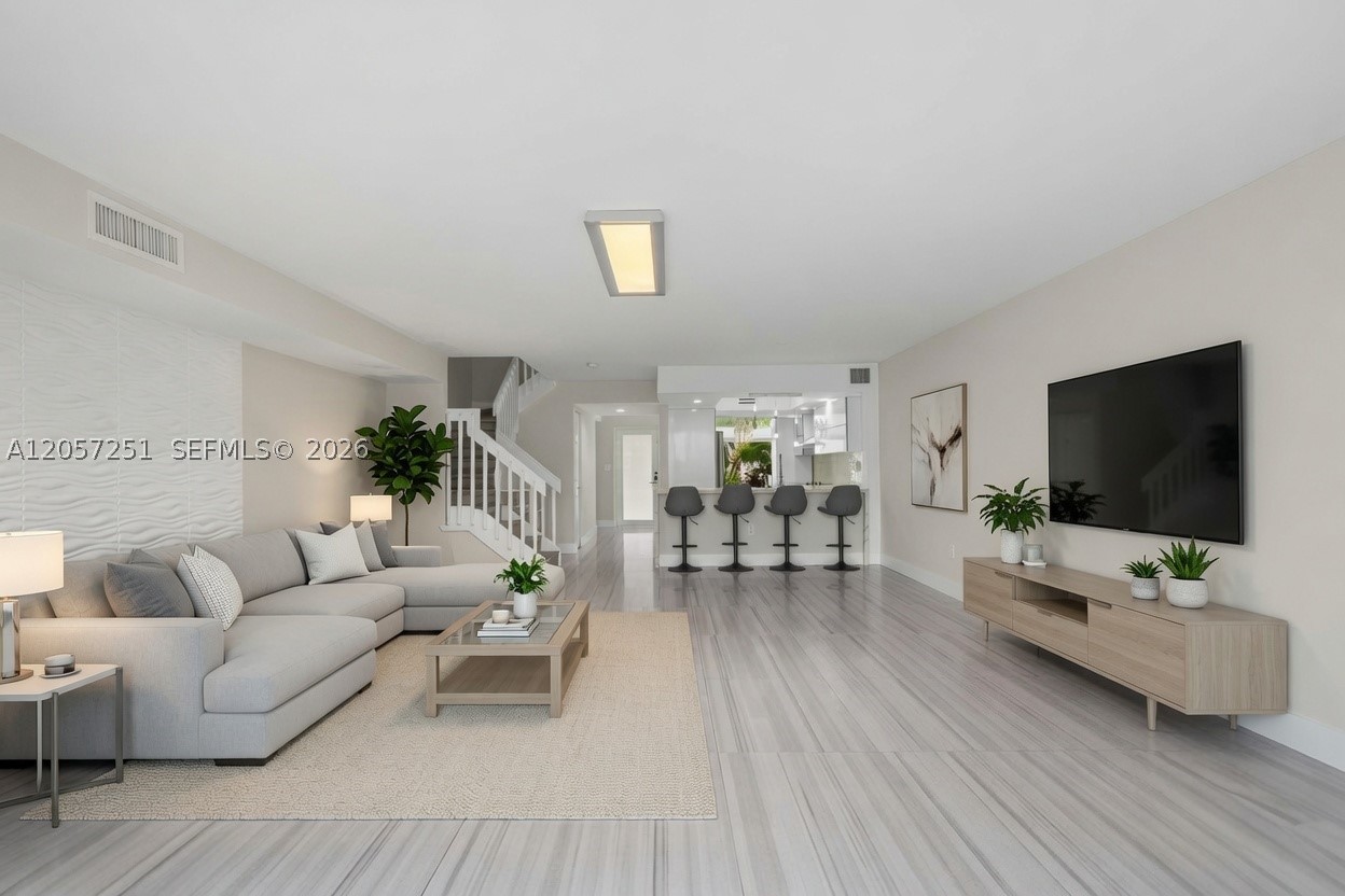 3750 NE 209th Ter, Aventura FL 33180