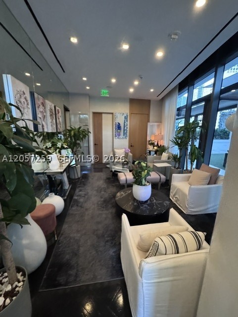 801 S Miami Ave #408, Miami FL 33130