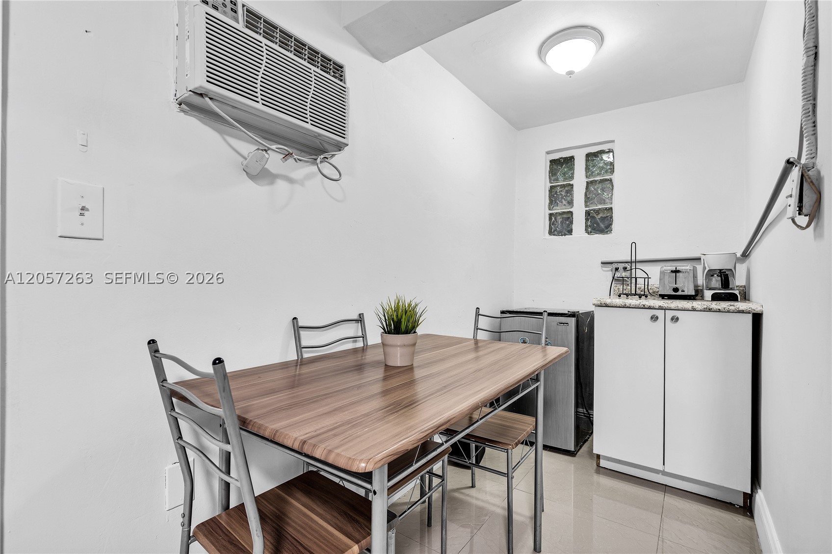 519 nw 52 st #0, Miami FL 33127
