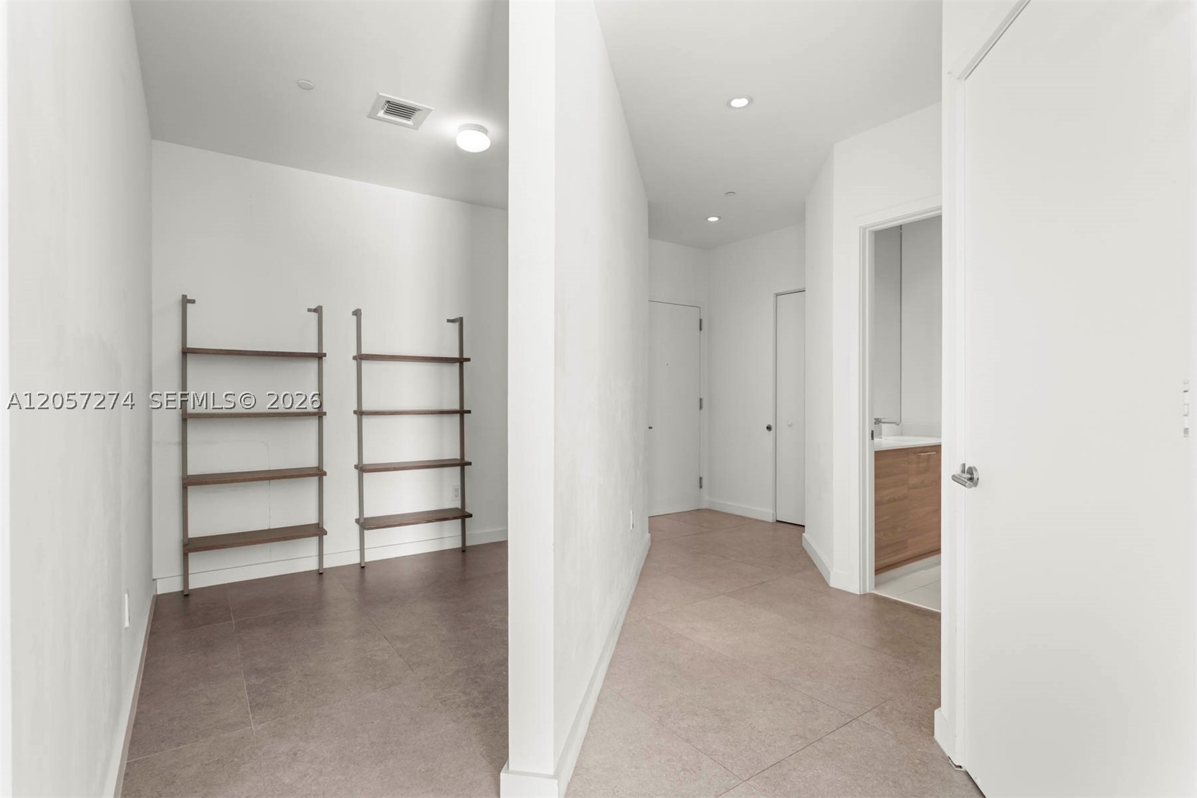 1300 S Miami Ave #PH4910, Miami FL 33130
