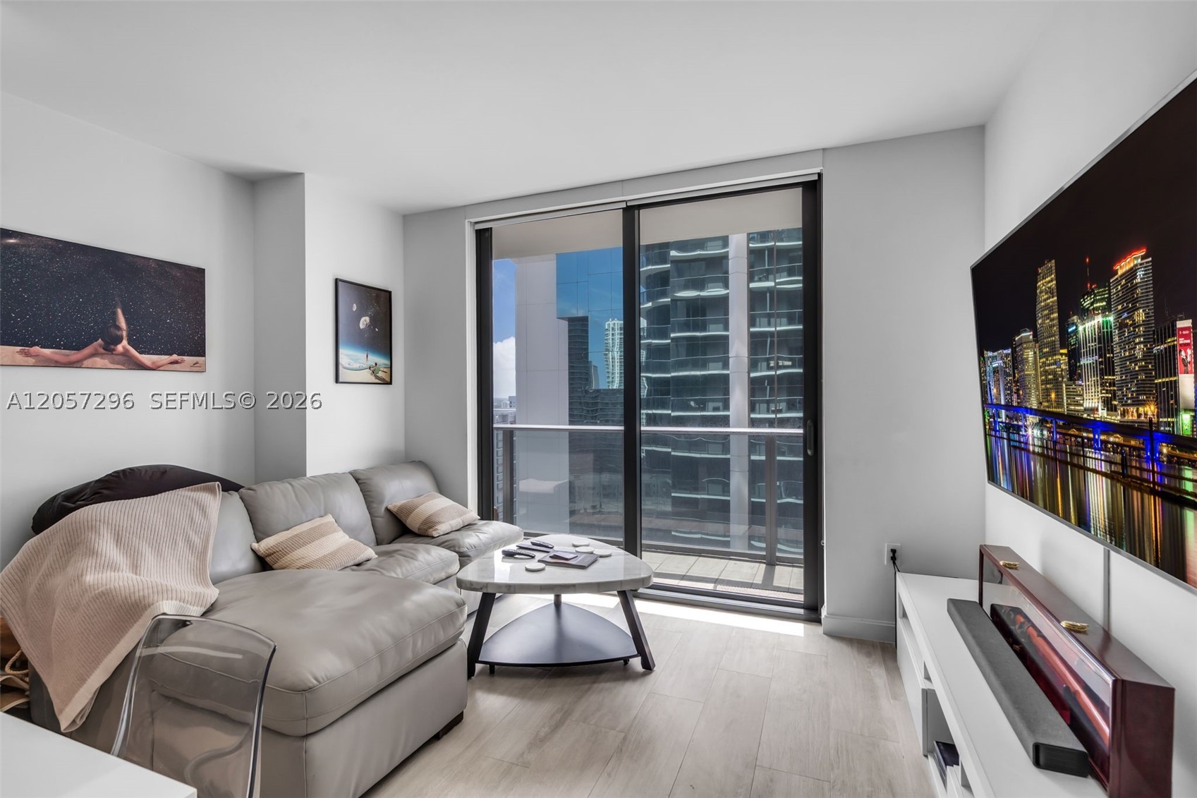 55 SW 9th St #2407, Miami FL 33130