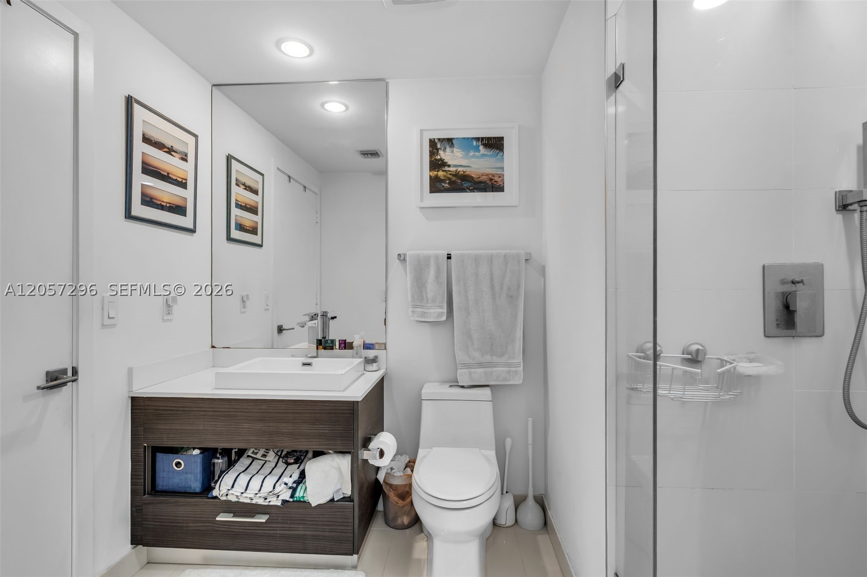 55 SW 9th St #2407, Miami FL 33130