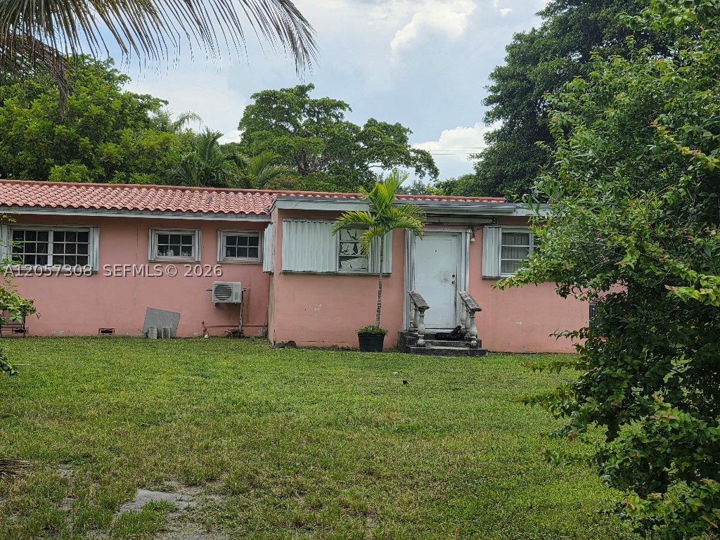 881 Albatross St, Miami Springs FL 33166