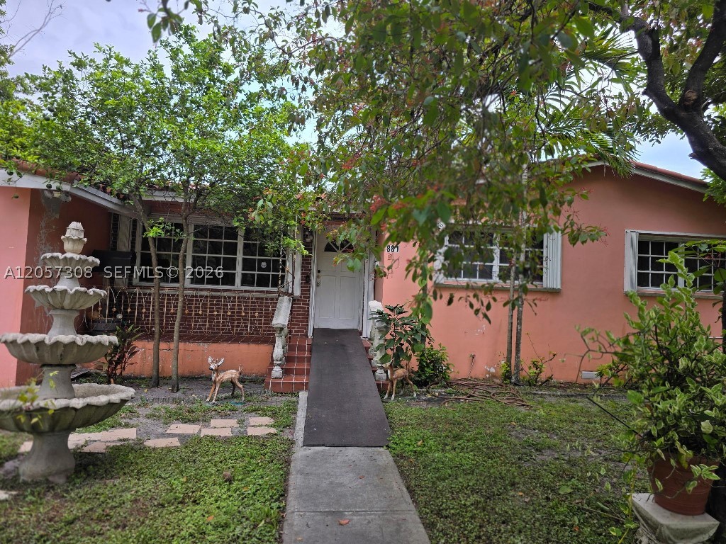 881 Albatross St, Miami Springs FL 33166