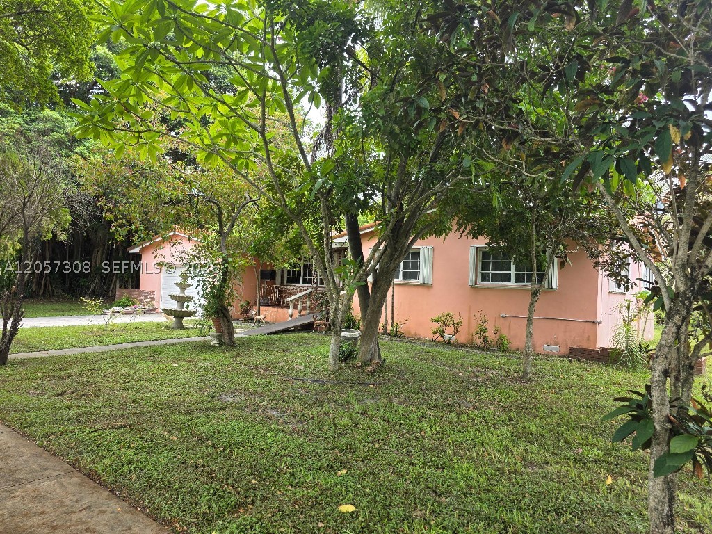 881 Albatross St, Miami Springs FL 33166