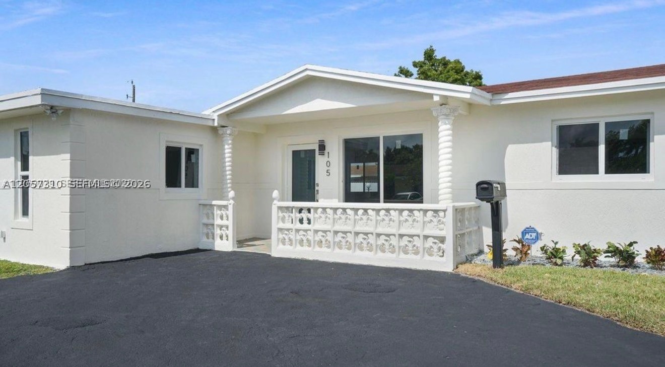 105 NE 213th St, Miami Gardens FL 33179