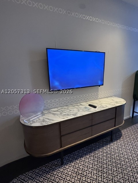 801 S Miami Ave #409, Miami FL 33130