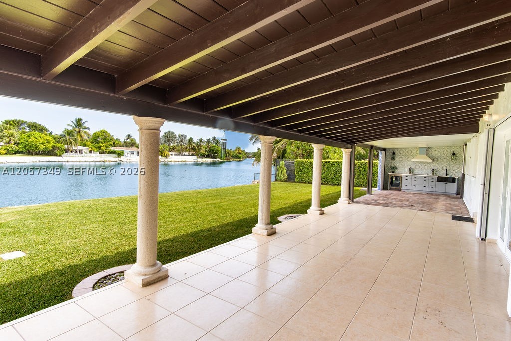 5711 SW 64th Ave, South Miami FL 33143