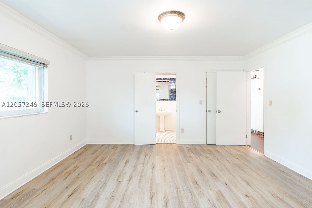 5711 SW 64th Ave, South Miami FL 33143
