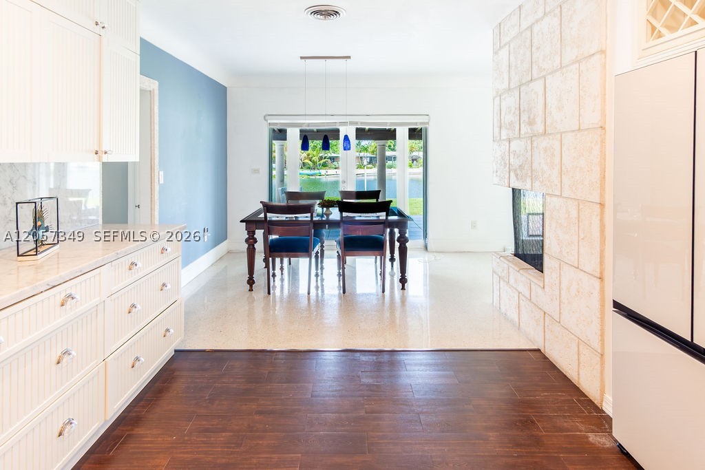 5711 SW 64th Ave, South Miami FL 33143