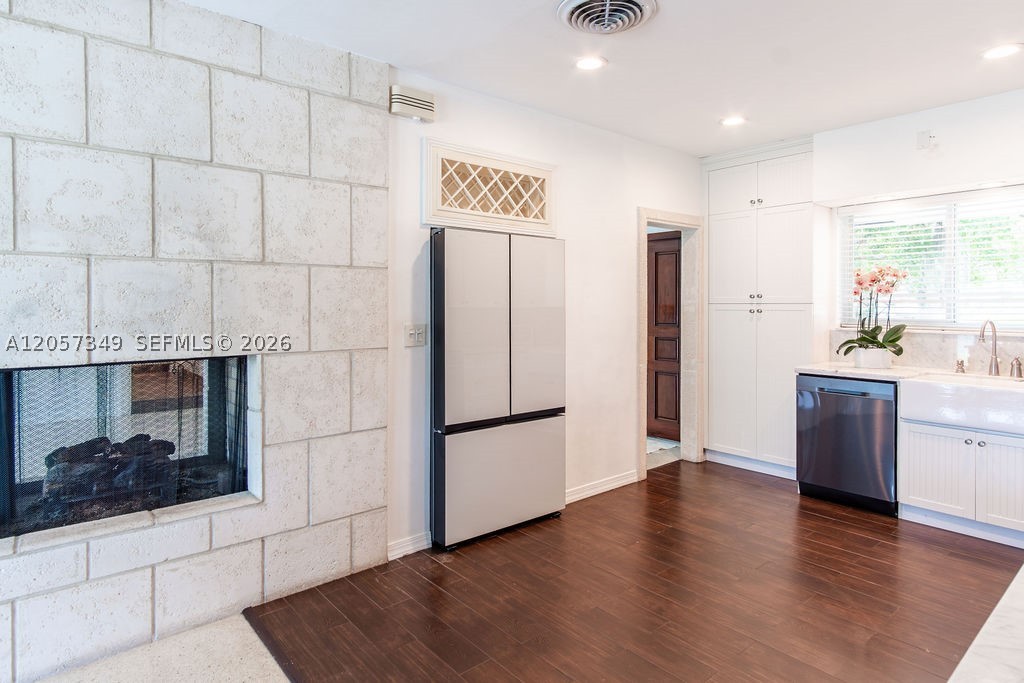 5711 SW 64th Ave, South Miami FL 33143