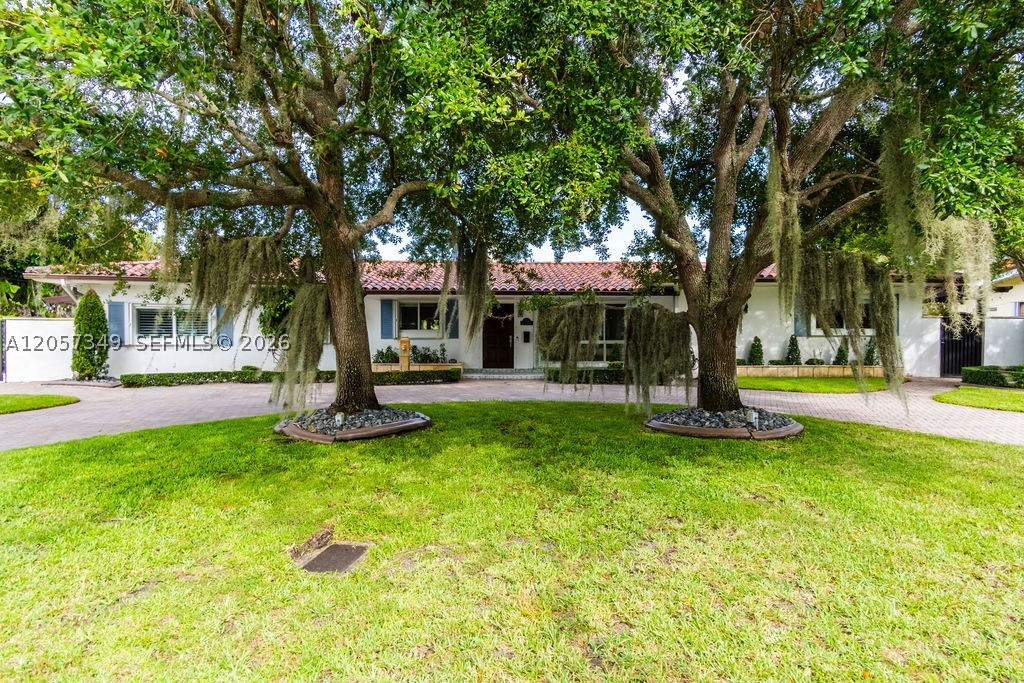 5711 SW 64th Ave, South Miami FL 33143