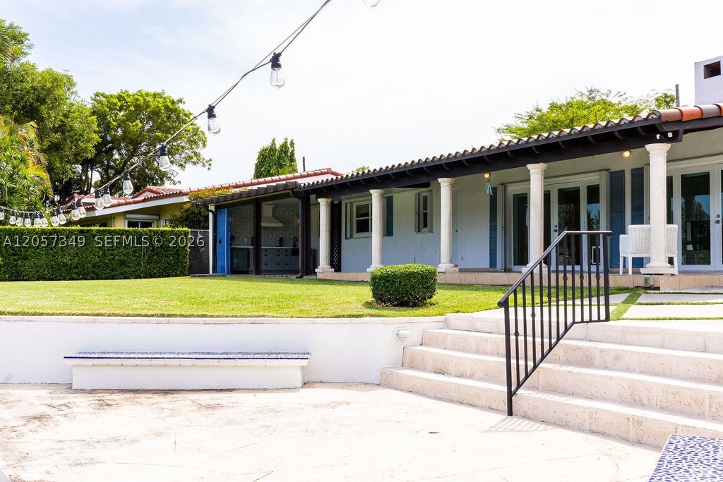 5711 SW 64th Ave, South Miami FL 33143