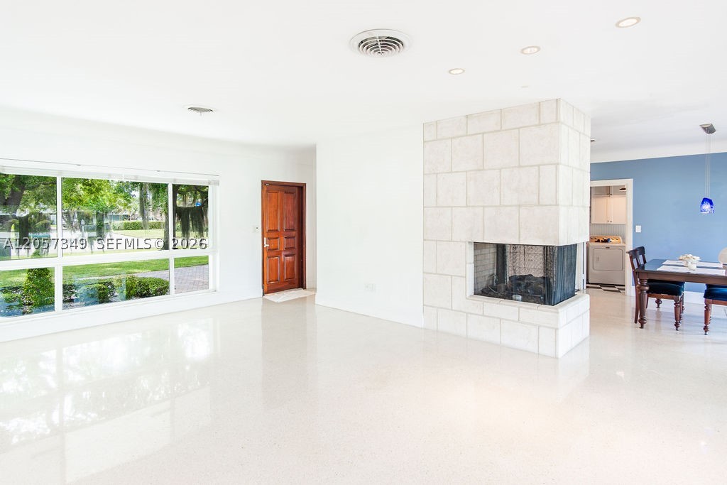 5711 SW 64th Ave, South Miami FL 33143