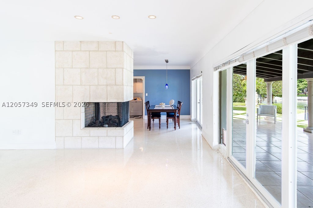 5711 SW 64th Ave, South Miami FL 33143