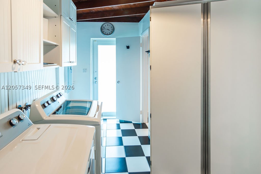 5711 SW 64th Ave, South Miami FL 33143