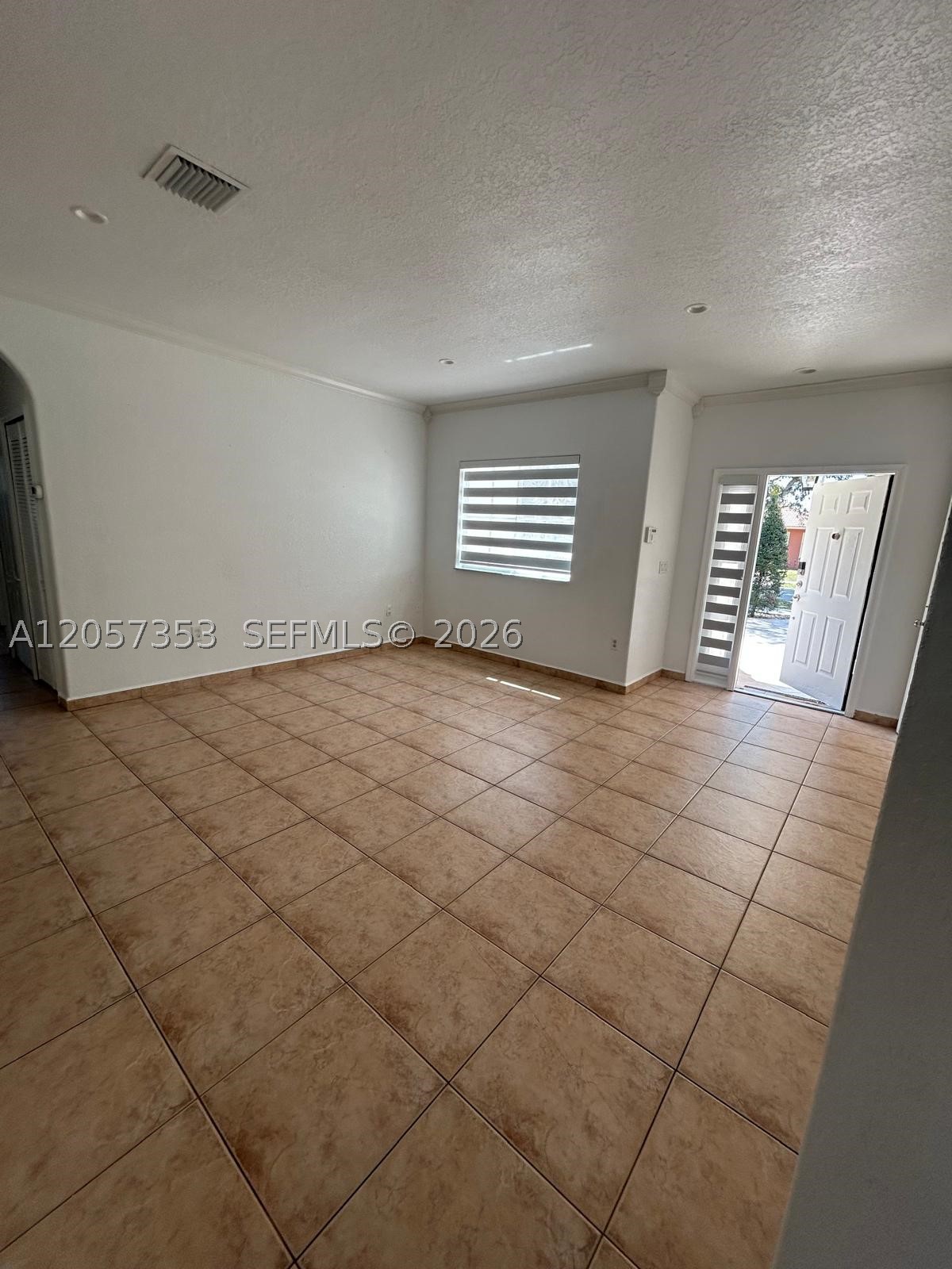 9117 NW 169th St, Miami Lakes FL 33018