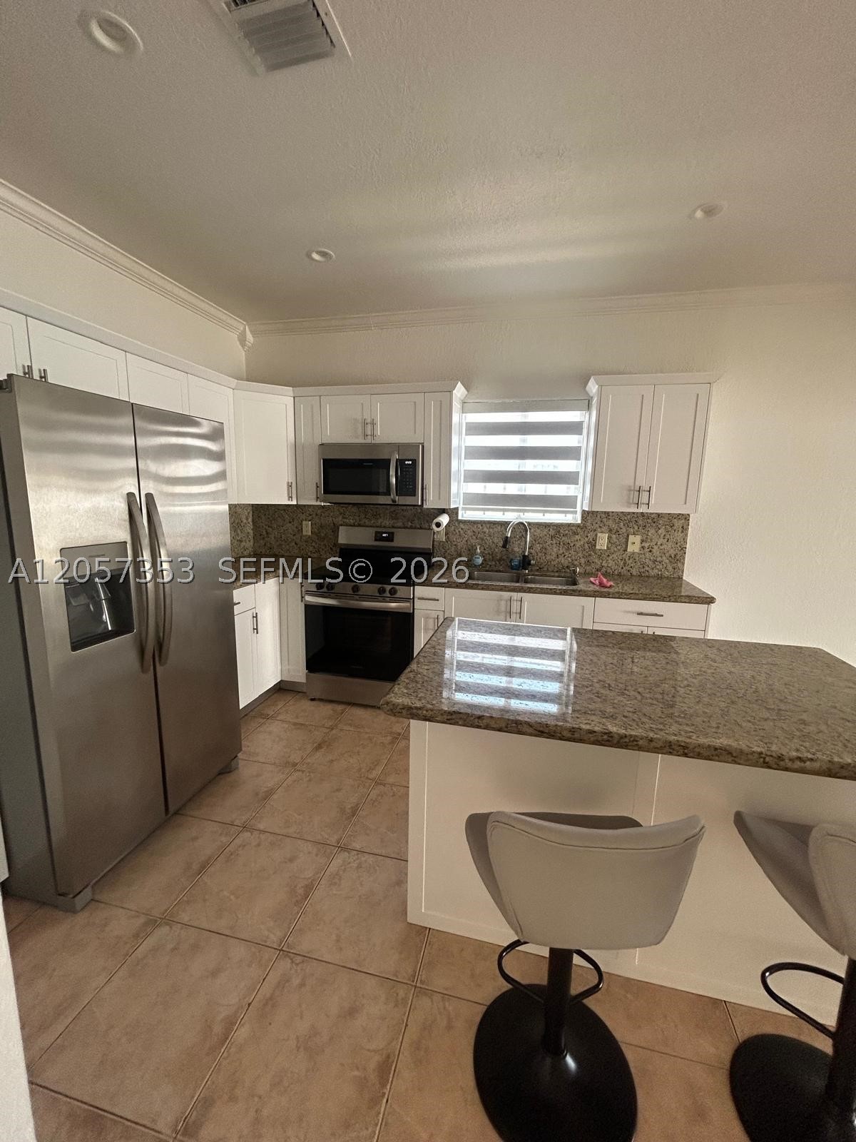 9117 NW 169th St, Miami Lakes FL 33018